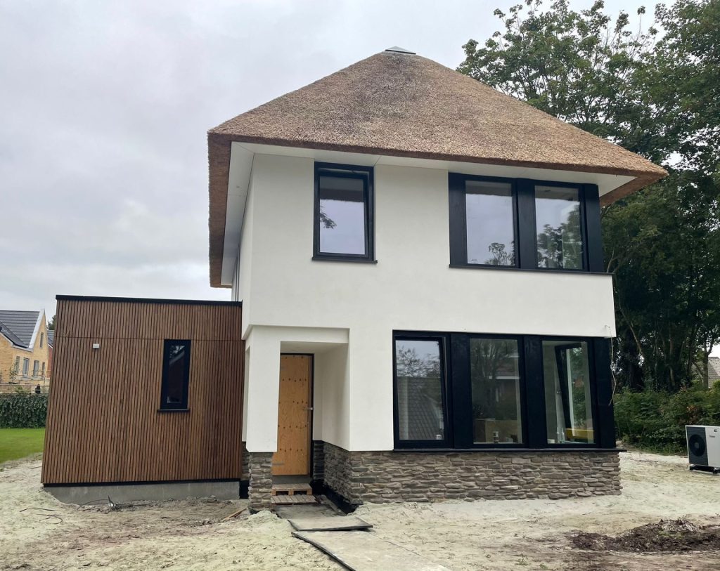 Zakelijke renovatie met gevelisolatie in Groningen door HPB Gevelisolatie – foto 2 van 2