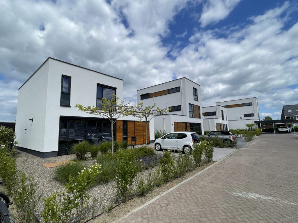Gevelisolatie bij nieuwbouw van 6 woningen in Elst door HPB Gevelisolatie – foto 3 van 3
