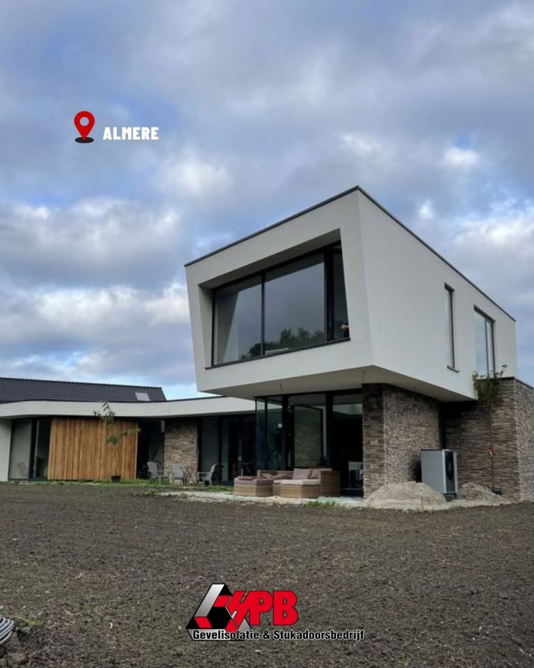 Gevelisolatie bij zakelijke nieuwbouw in Almere door HPB Gevelisolatie – foto 1 van 1